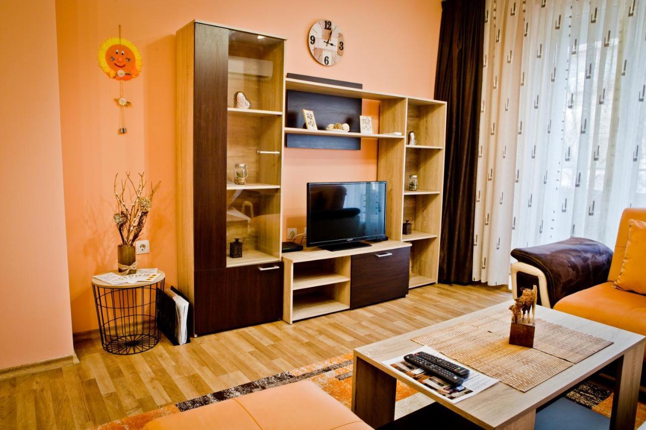 Sunflower Apartment City Center Plovdiv Exterior foto